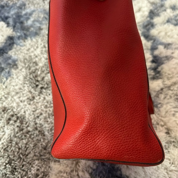 Authentic Gucci swing tote bag . - Picture 9 of 10